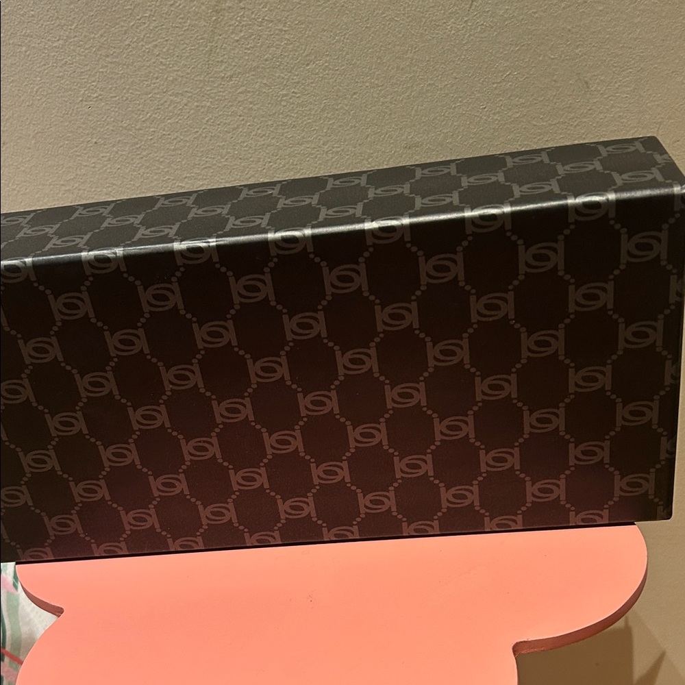 NEW Bebe Emerald Green Quilted Wallet and Keychain Set - Picture 5 of 5